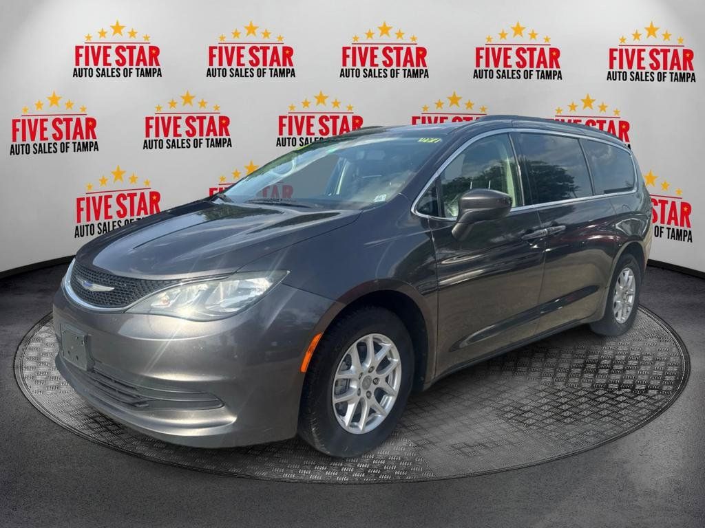 Used 2020 Chrysler Voyager Lxi FWD image 3