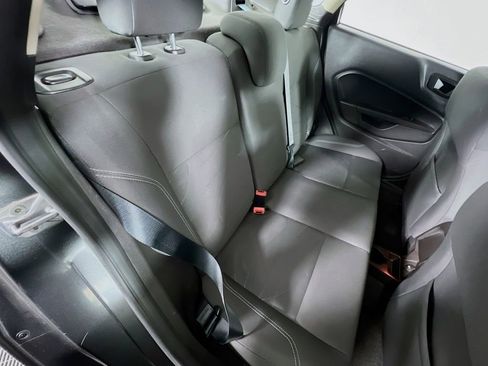 Used 2017 Ford Fiesta SE image 23