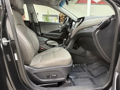 Used 2016 Hyundai Santa Fe Sport 2.0T w/ Option Group 05 AWD/4WD image 17