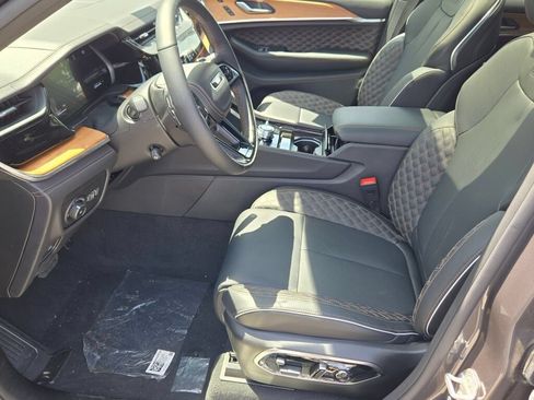New 2026 Jeep Grand Cherokee L Summit w/ Advanced Protech Group IV AWD/4WD image 22