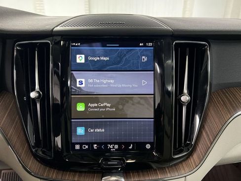 Used 2022 Volvo XC60 B5 Momentum w/ Advanced Package image 13