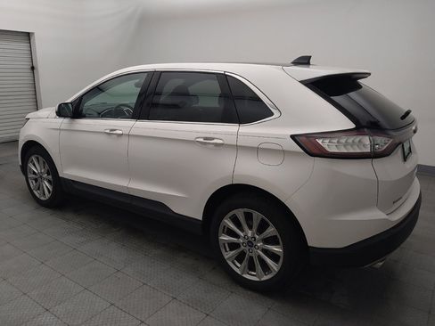 Used 2018 Ford Edge Titanium w/ Equipment Group 301A FWD image 3