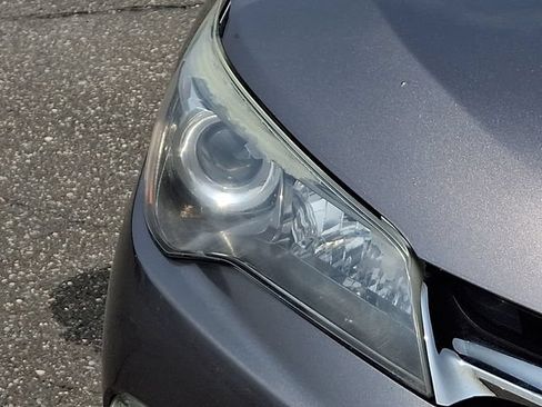 Used 2017 Toyota Camry XLE FWD image 29