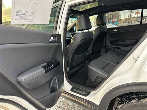 Used 2022 Kia Sportage SX image 16