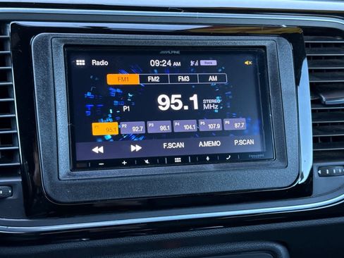 Used 2012 Volkswagen Beetle 2.5 image 19