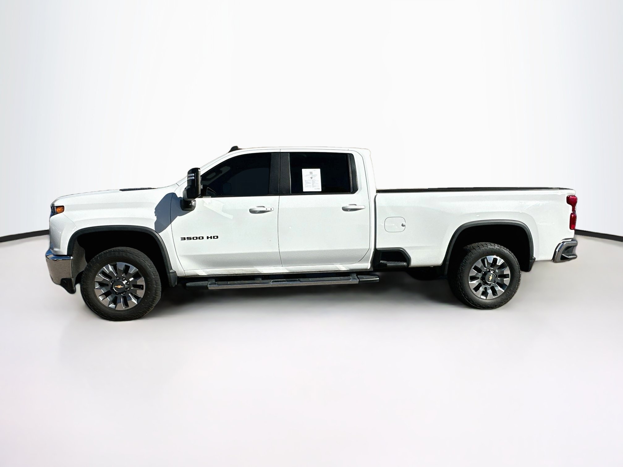 Used 2022 Chevrolet Silverado 3500 LT w/ All Star Edition AWD/4WD image 4