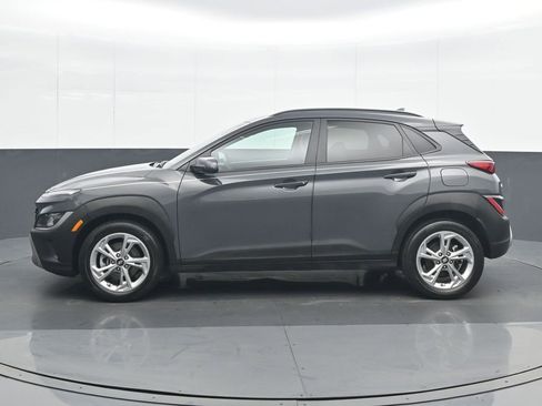 Used 2023 Hyundai Kona SEL image 3