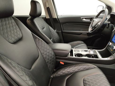 Used 2024 Ford Edge Titanium image 21