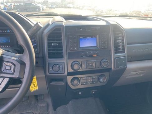 Used 2020 Ford F250 XL w/ Power Equipment Group image 12