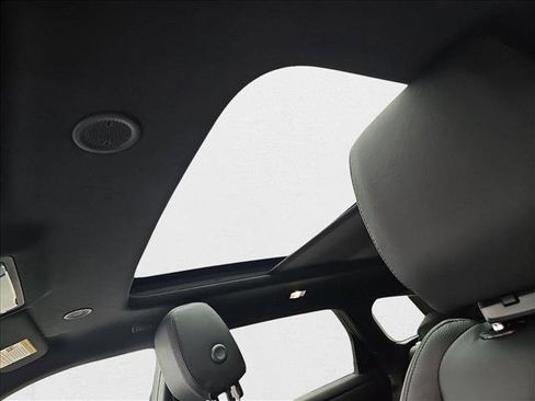 New 2026 Land Rover Range Rover Evoque S image 30