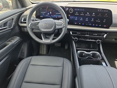 New 2026 Chevrolet Traverse LT w/ Midnight/Sport Edition FWD image 13