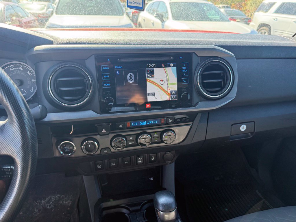 Used 2016 Toyota Tacoma TRD Off-Road AWD/4WD image 6