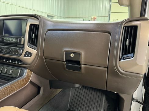 Used 2018 GMC Sierra 1500 Denali w/ Denali Ultimate Package image 16