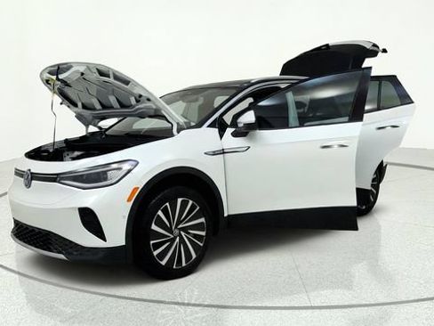 Used 2023 Volkswagen ID.4 Pro S Plus AWD/4WD image 11