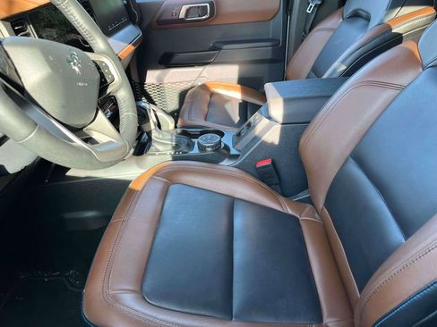 Used 2024 Ford Bronco Outer Banks AWD/4WD image 5