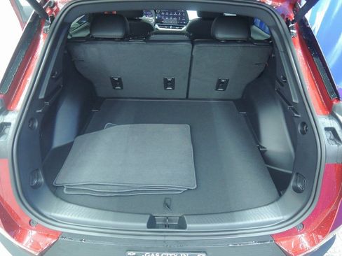 New 2026 Chevrolet Equinox EV LT image 28