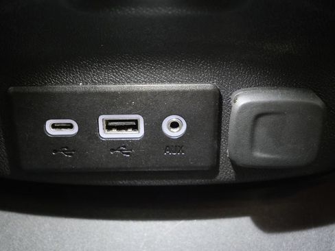 Used 2023 Chevrolet Malibu LT FWD image 20