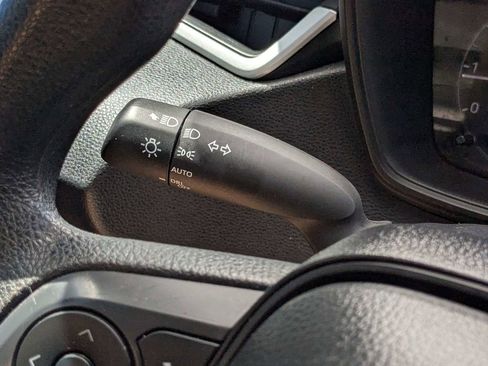 Used 2025 Toyota Corolla LE FWD image 23