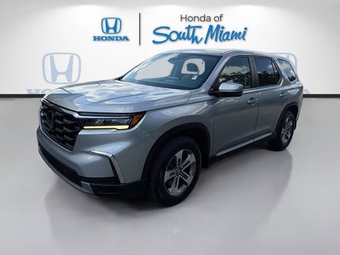 Certified 2023 Honda Pilot EX-L image 2