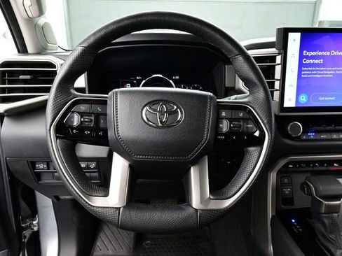 Used 2022 Toyota Tundra Limited image 8