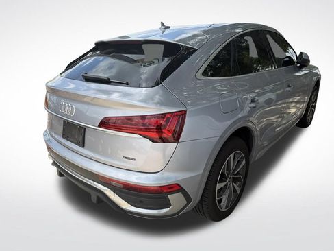 Used 2023 Audi Q5 2.0T Premium w/ Convenience Package AWD/4WD image 2