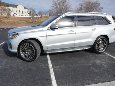 Used 2017 Mercedes-Benz GLS 450 4MATIC image 10
