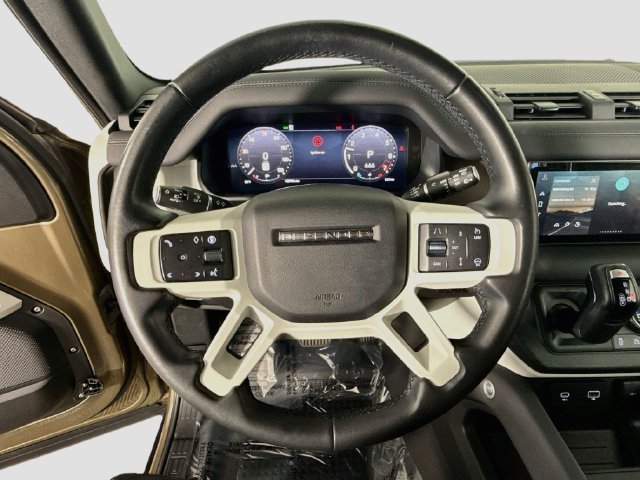 Used 2024 Land Rover Defender 110 S AWD/4WD image 12