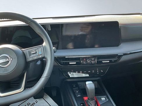New 2026 Nissan Kicks SR AWD/4WD image 6