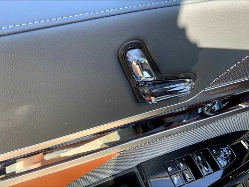 New 2025 BMW i7 xDrive60 image 16