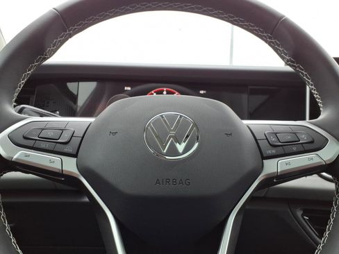 New 2026 Volkswagen Tiguan SE image 22