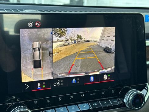 New 2026 GMC Canyon Denali image 16