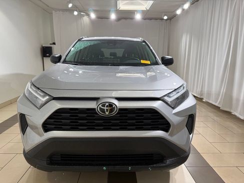 Certified 2025 Toyota RAV4 LE AWD/4WD image 9