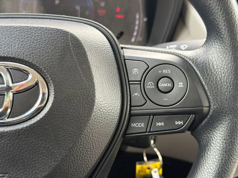 Used 2026 Toyota Corolla Cross L FWD image 26