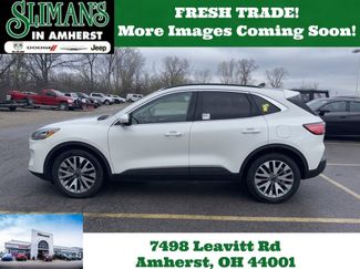 Used 2022 Ford Escape Titanium video 1