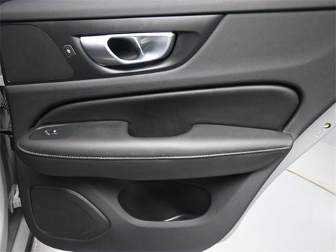 Certified 2024 Volvo S60 B5 Core image 26
