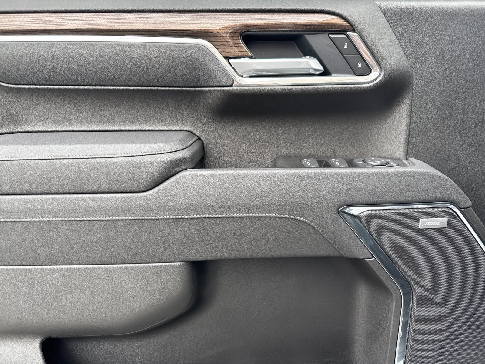New 2026 Chevrolet Silverado 1500 LT Trail Boss w/ LT Trail Boss Premium Package AWD/4WD image 11