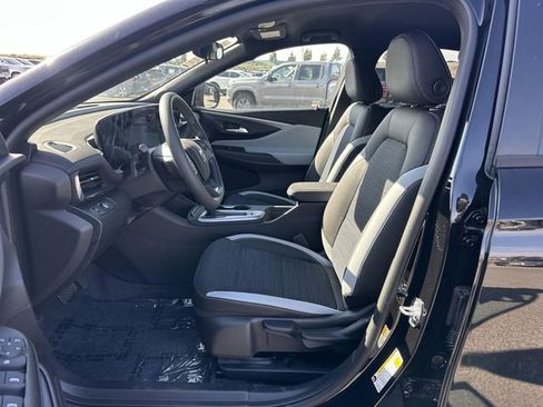 New 2025 Buick Envista Preferred image 18