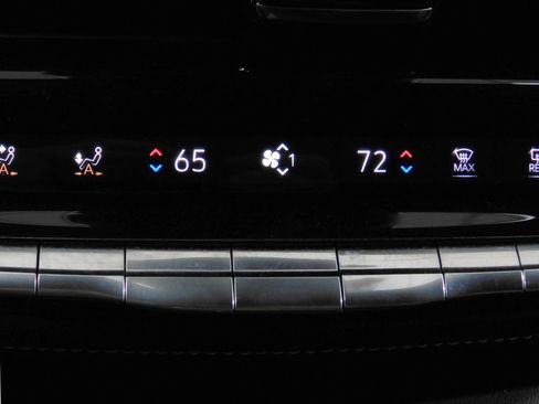 Used 2024 Cadillac Escalade ESV Sport w/ LPO, ONYX Package image 46