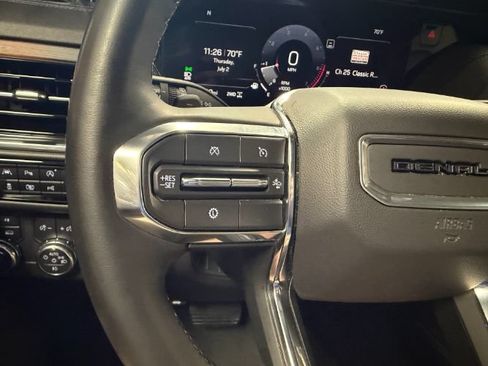 Used 2025 GMC Yukon XL Denali AWD/4WD image 24
