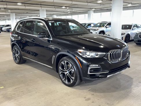 Used 2021 BMW X5 sDrive40i w/ Premium Package 2 RWD image 2