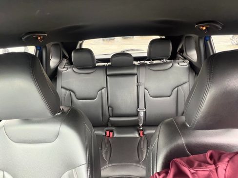 Used 2024 Jeep Compass Limited AWD/4WD image 8