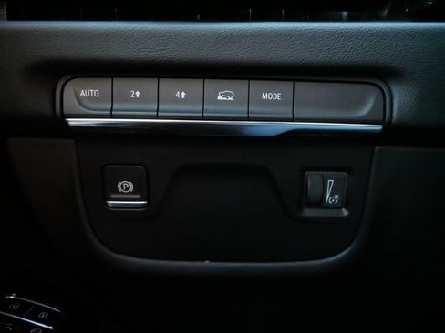 Certified 2025 Cadillac Escalade Luxury w/ LPO, Floor Liner Package image 27