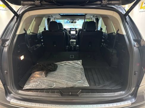 Used 2022 Subaru Ascent Limited w/ Technology Package AWD/4WD image 22