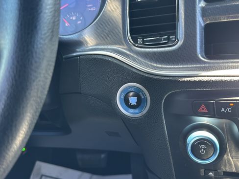 Used 2014 Dodge Charger SE RWD image 24