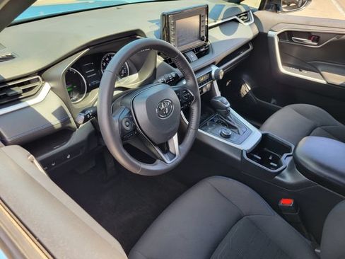 Used 2022 Toyota RAV4 SE w/ SE Grade Weather Package AWD/4WD image 34