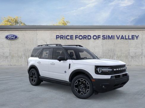 Used 2025 Ford Bronco Sport Outer Banks w/ Outer Banks Tech Package+ AWD/4WD image 7