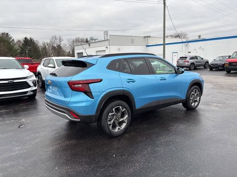 New 2026 Chevrolet Trax LT w/ Driver Confidence Package image 4