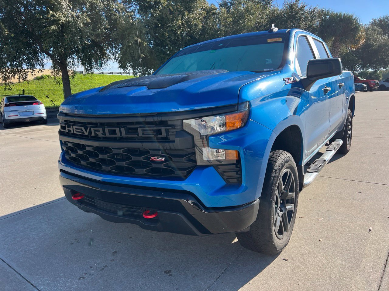 Certified 2024 Chevrolet Silverado 1500 Custom Trail Boss AWD/4WD image 1