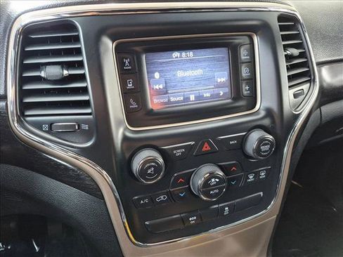 Used 2014 Jeep Grand Cherokee Laredo w/ Quick Order Package 23E AWD/4WD image 13