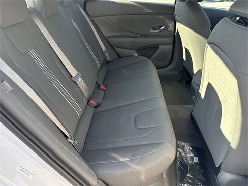 New 2026 Hyundai Elantra Blue image 15